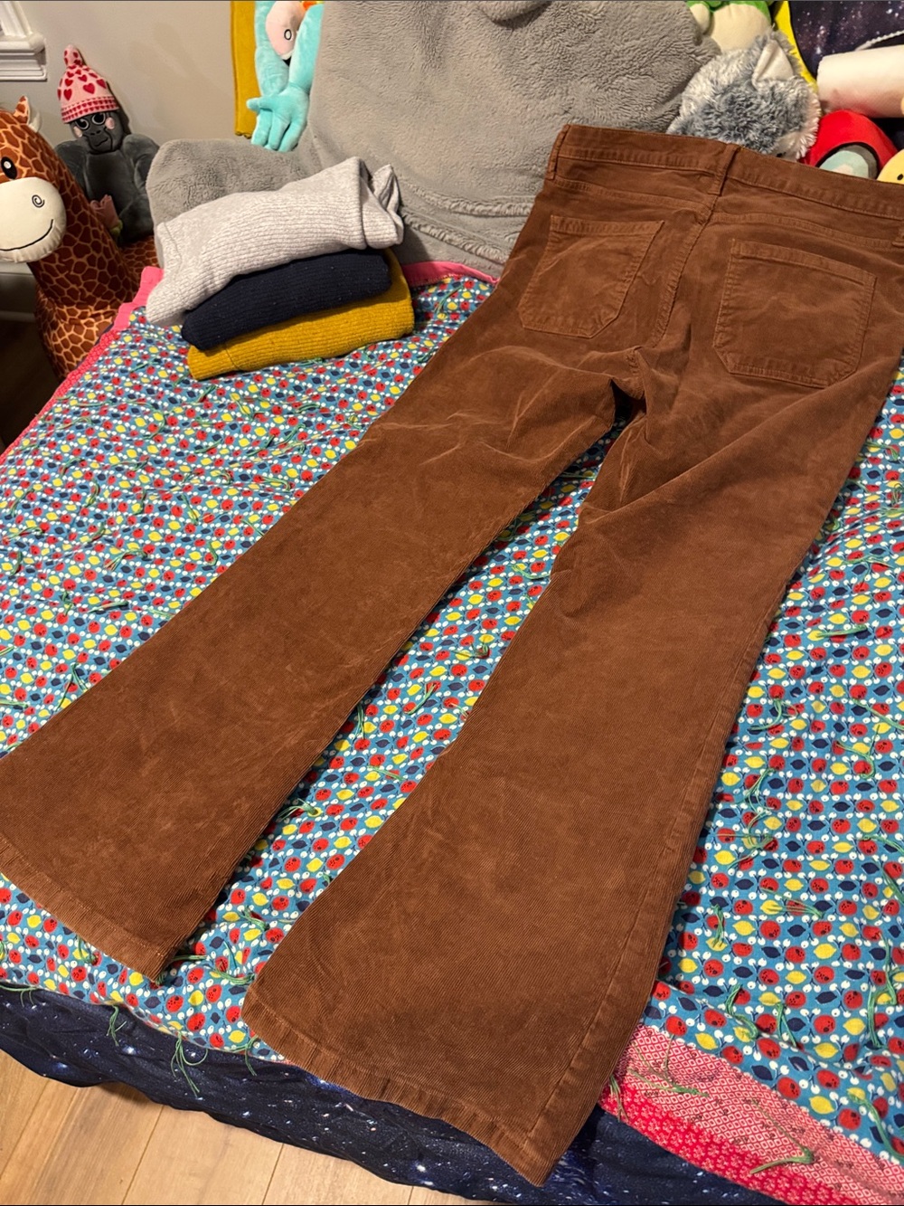 GAP “70s Flare High Rise” Corduroy Pants size 12 regular - Picture 3 of 3